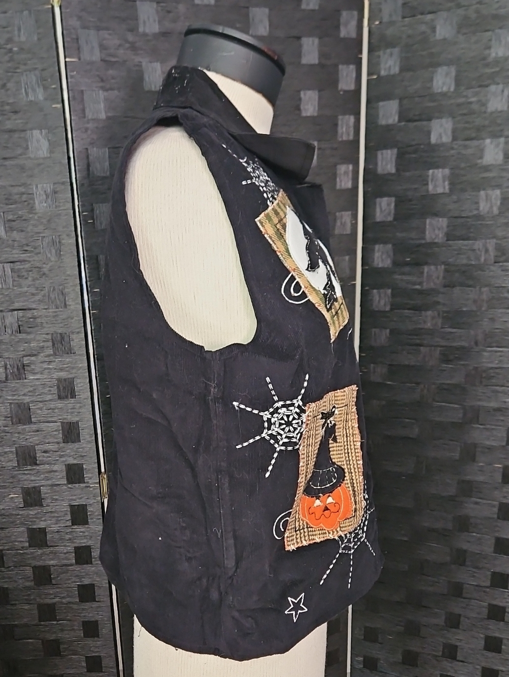 Tantrums Black Halloween Patchwork Vest with Orange & Cream Accents Size Medium - Picture 7 of 11
